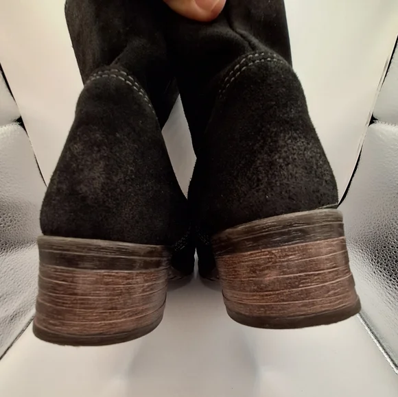 Taos Women’s Black Suede Ankle Boots with Strap Detail – Size 9 - Picture 2 of 8